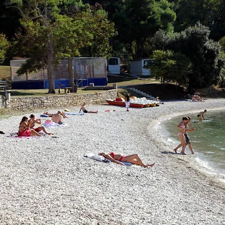 Apartament With A Parking Space - 7340 Pula